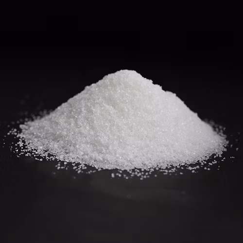 Polyacrylamide cationique blanc pour le traitement de l'eau de l'industrie électronique